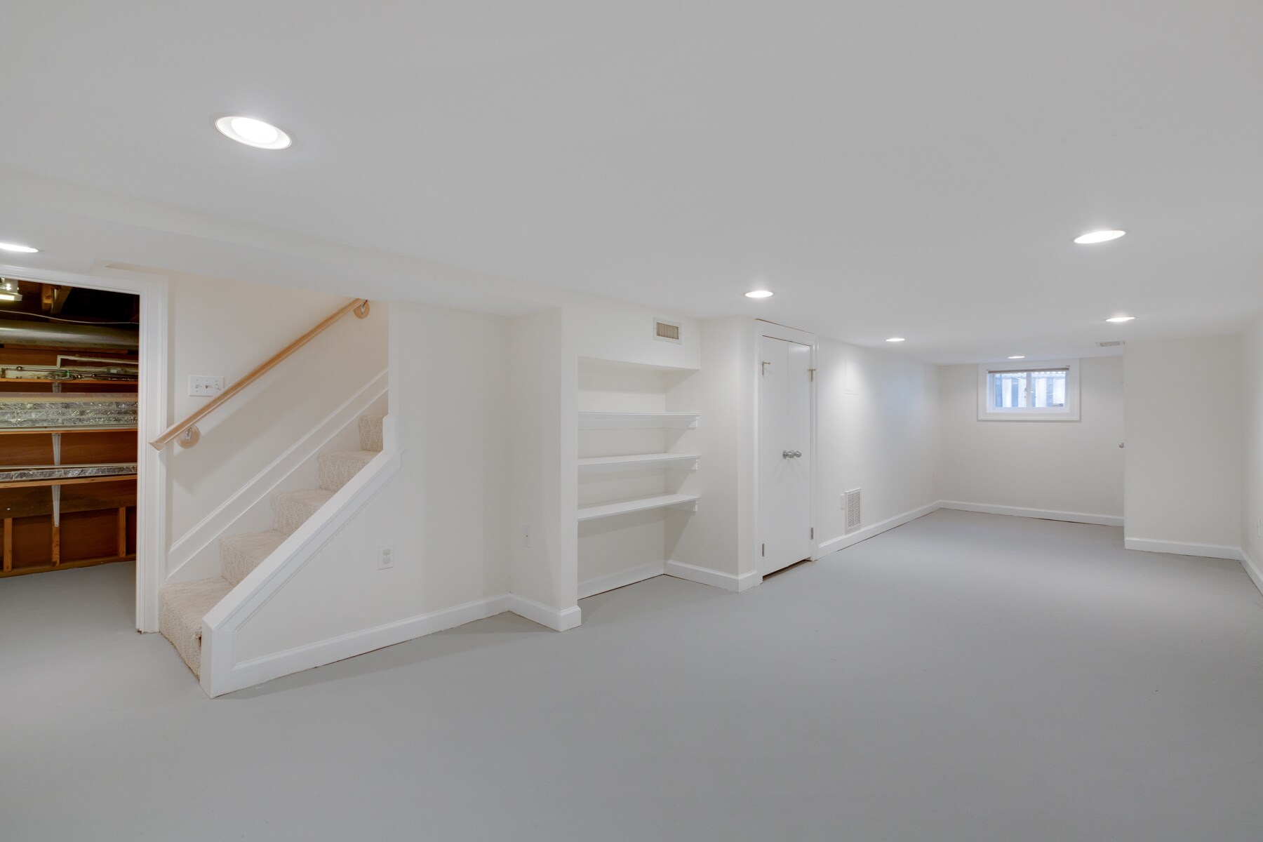 Building Photo - 1806 N Danville St