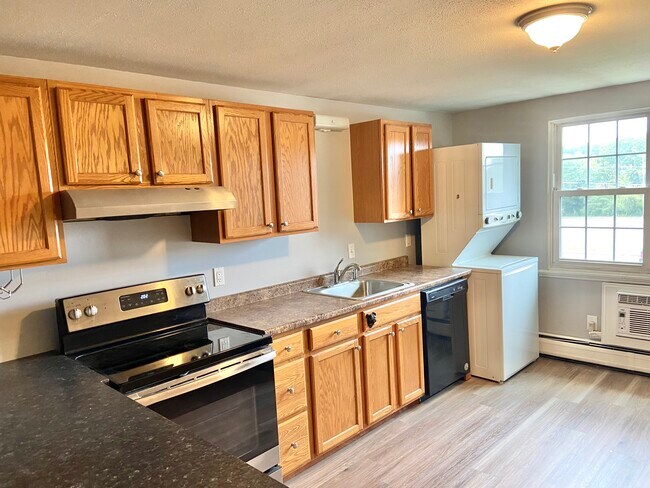 Building Photo - 54 Westville Rd