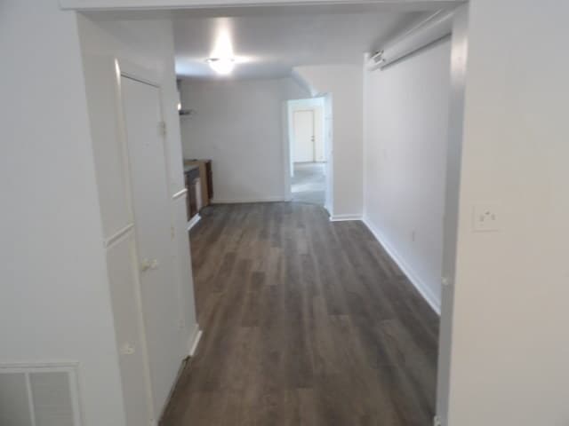 Building Photo - 107 Kelburn St
