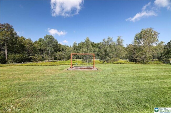 Building Photo - 421 King Arthur Rd