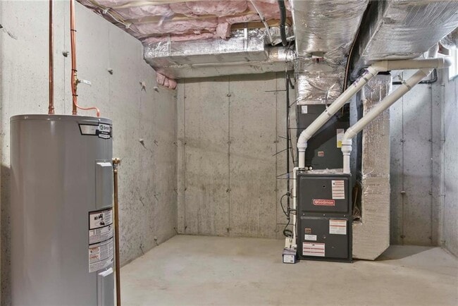 Building Photo - 24 Blackburn St