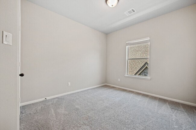 Building Photo - 16715 Bark Cabin Dr