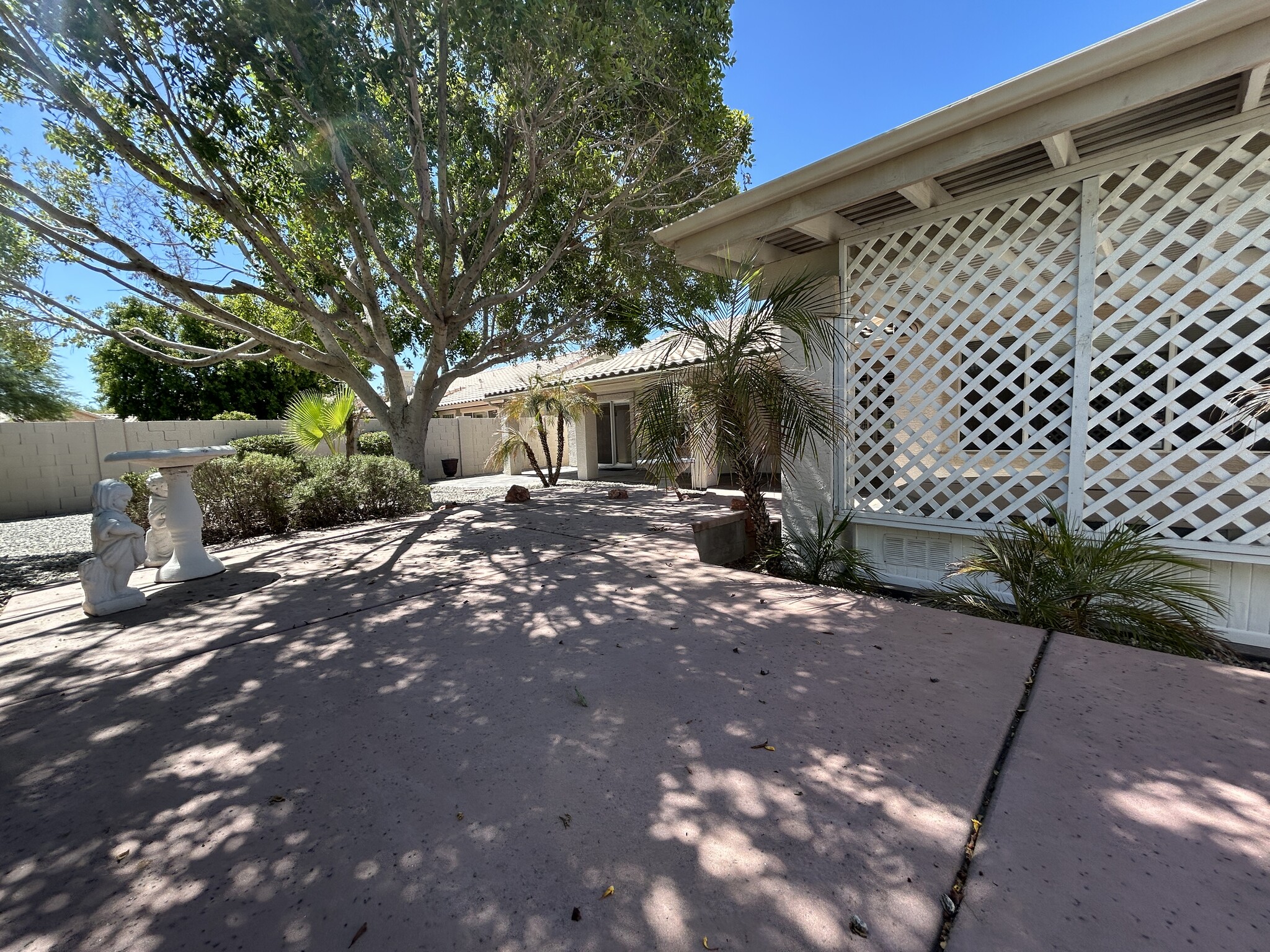Building Photo - 7709 W Wahalla Ln