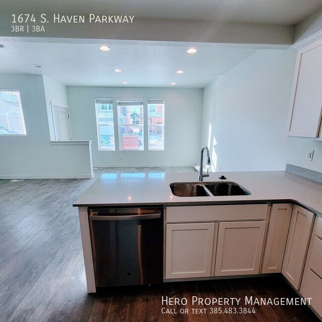 Building Photo - 1674 Haven Pkwy