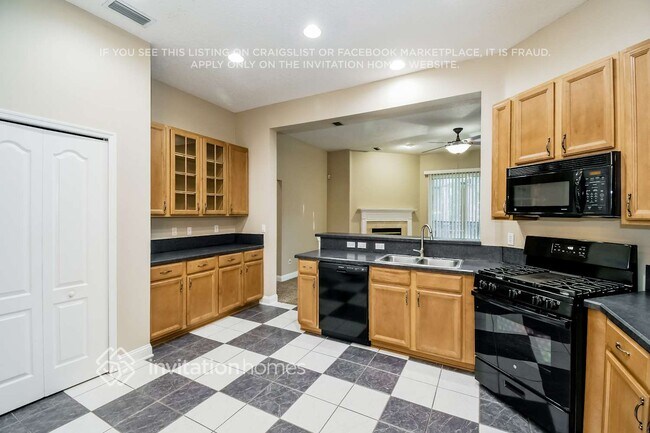 Building Photo - 1275 Paradise Pond Rd