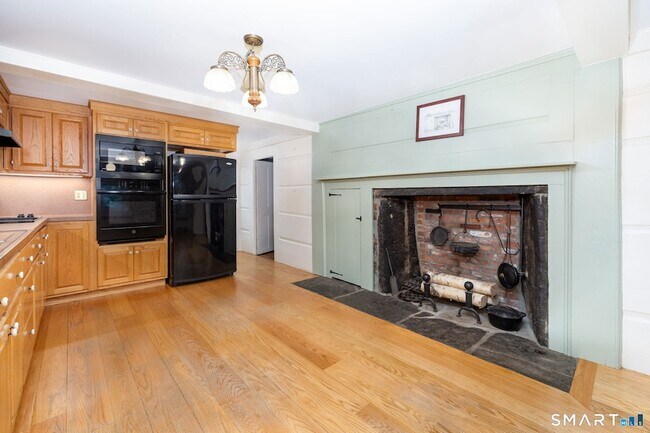 Building Photo - 73 Westledge Rd