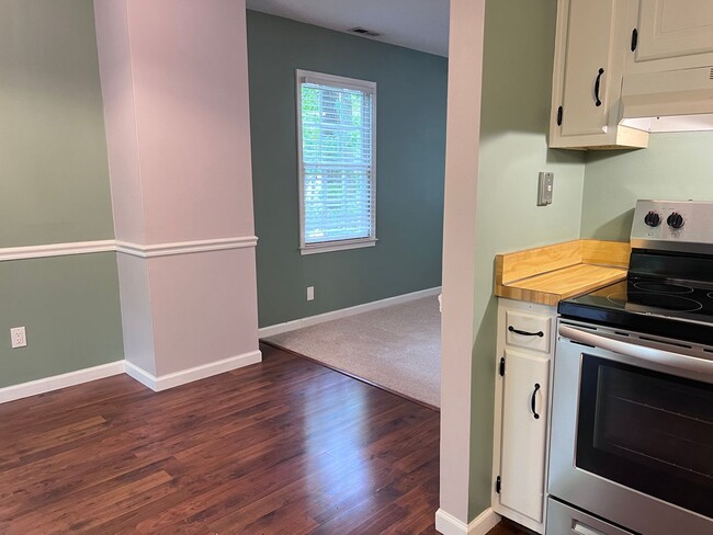 Building Photo - 3 Bedroom | 1.5 Bath Home in North Raleigh...