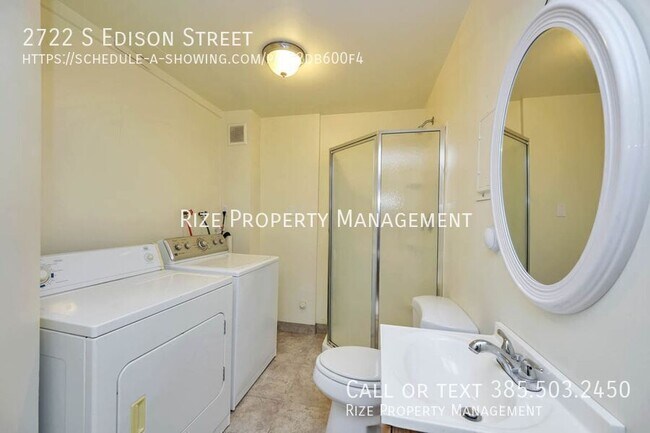 Building Photo - 2722 S Edison St