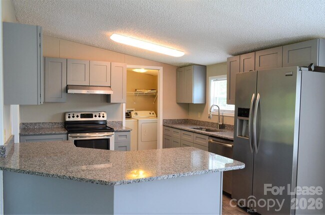 Building Photo - 7167 Long Island Rd