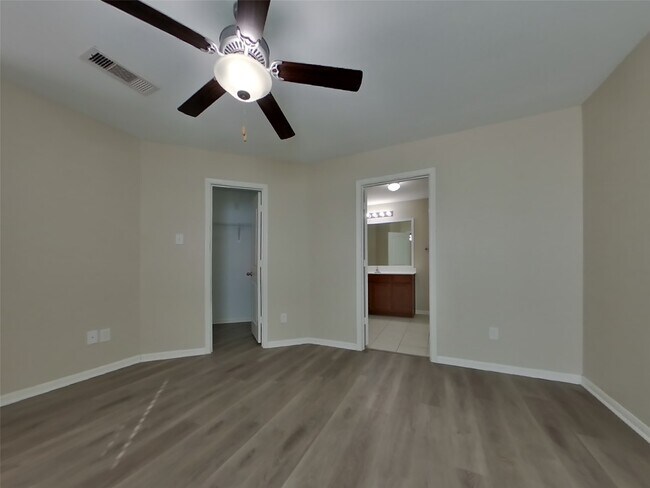 Building Photo - 680 Totem Trail Dr