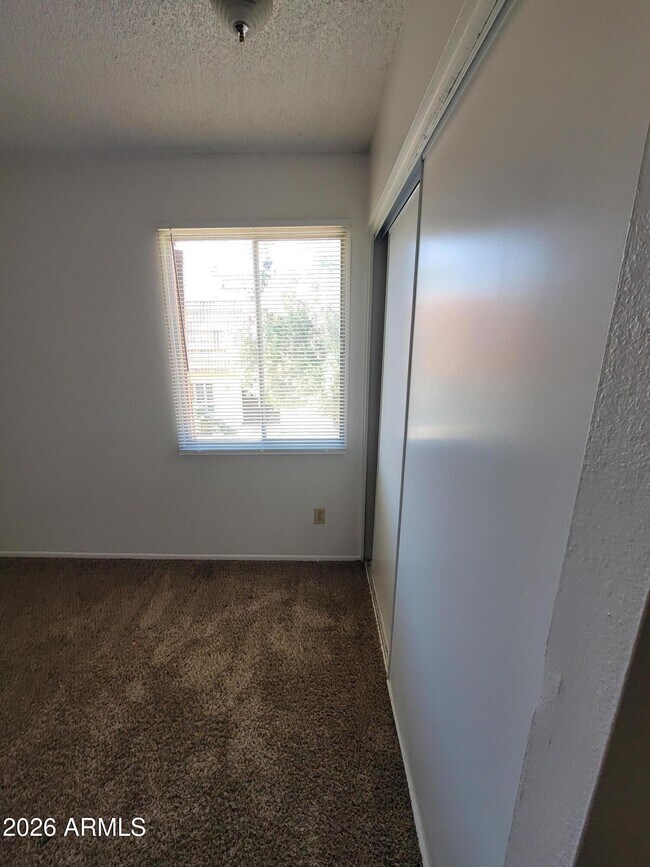 Building Photo - 7854 N 47th Ave