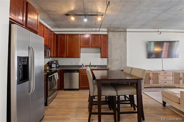 Building Photo - 1475 Delgany St