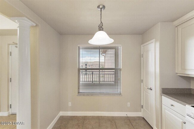 Building Photo - 424 Luna Bella Ln