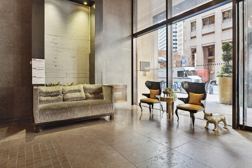 Building Photo - 110 Wall St