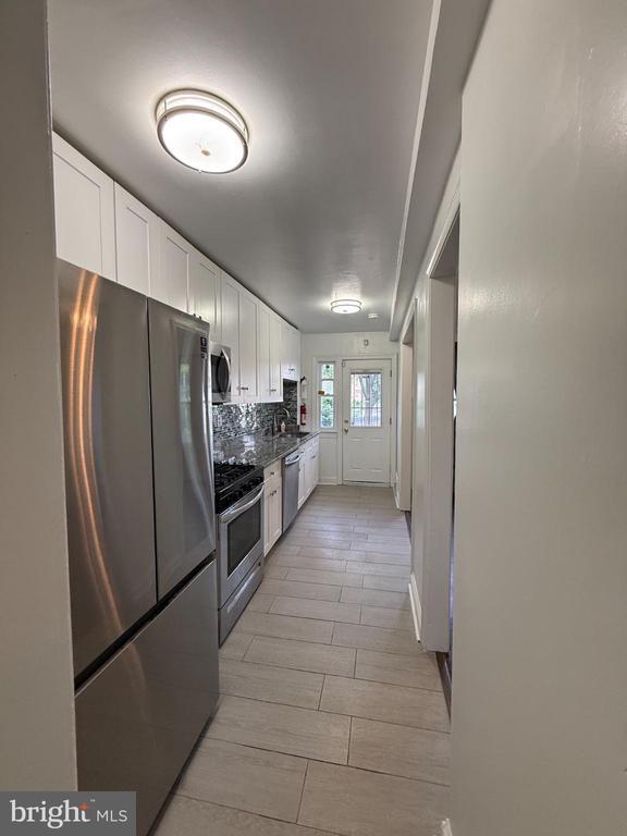 Building Photo - 1714 E St NE