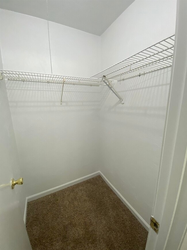 Building Photo - 2923 Woodrich Dr