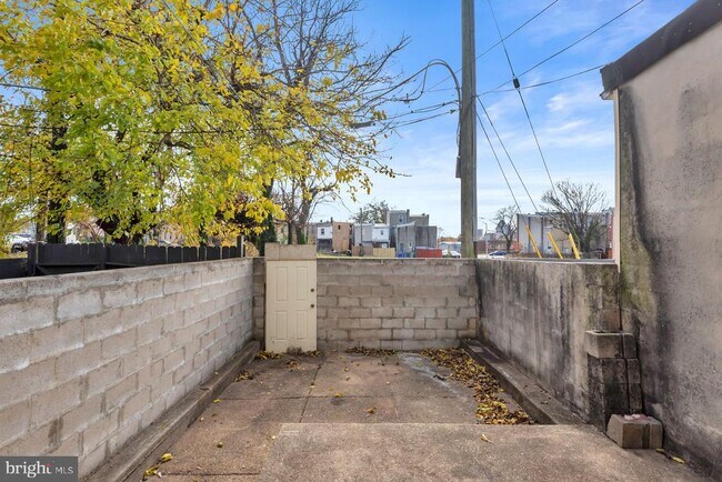 Building Photo - 1007 E Preston St