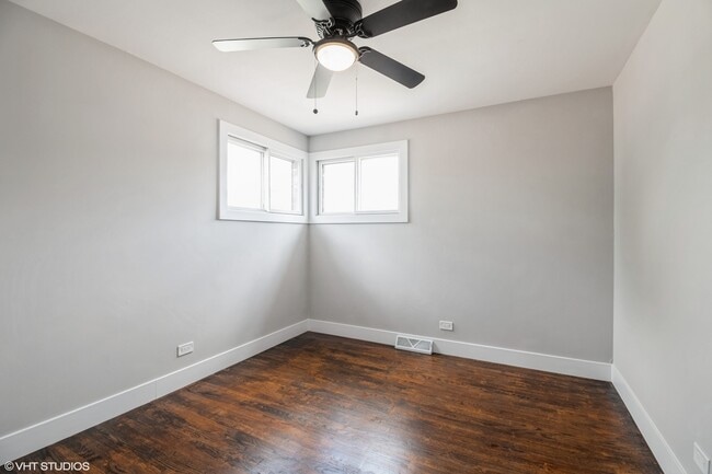 Building Photo - 15463 Diekman Ct