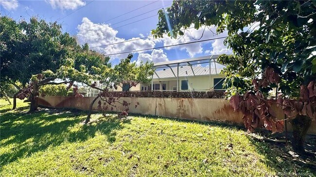 Building Photo - 510 SW South Carolina Dr