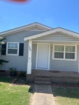 Building Photo - 900 N University Blvd