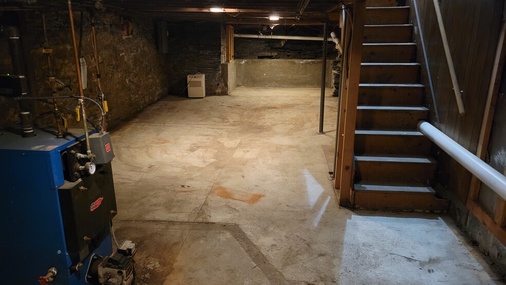 dry basement - 455 W Church St