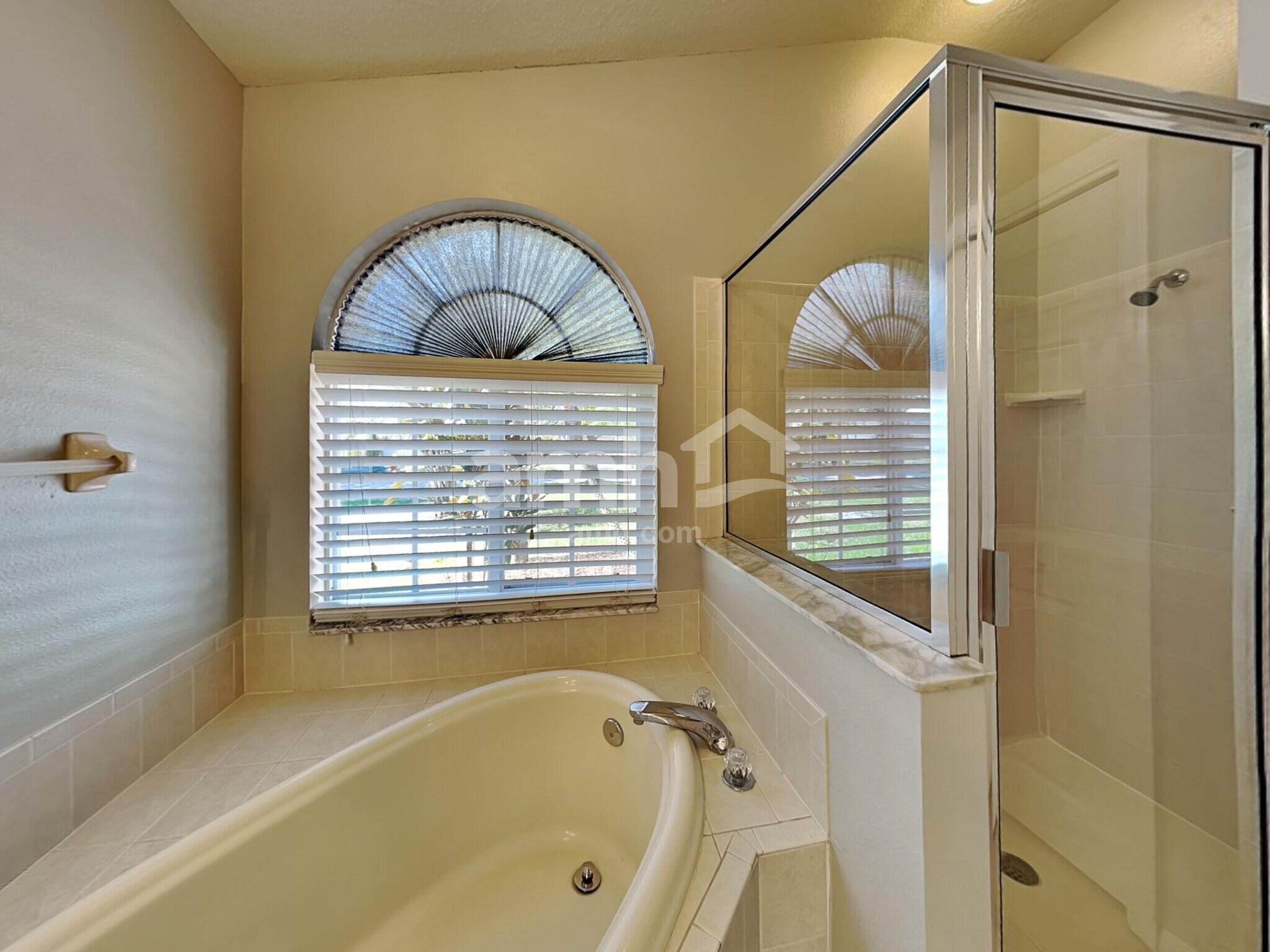 Building Photo - 10519 Sedgebrook Dr