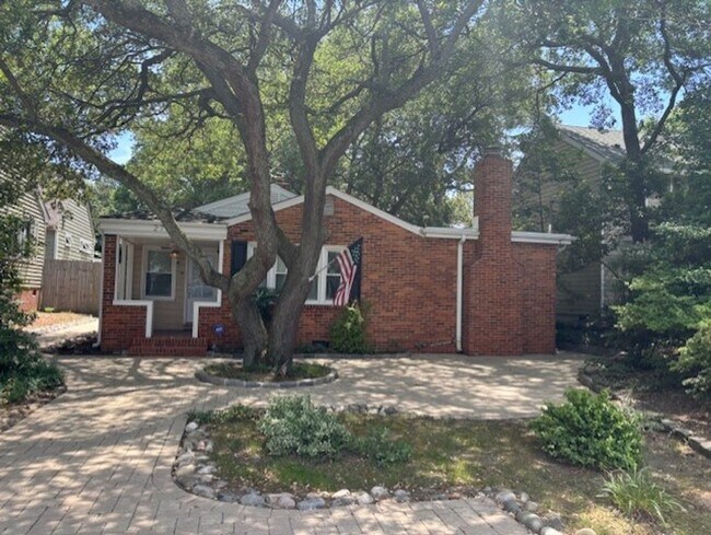 Primary Photo - Cape Story by the Sea