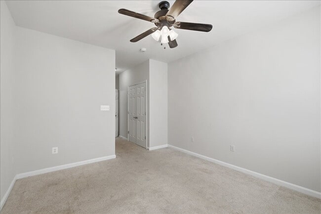 Building Photo - 21228 McFadden Square