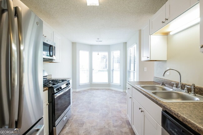 Building Photo - 2158 Denson Ln S W