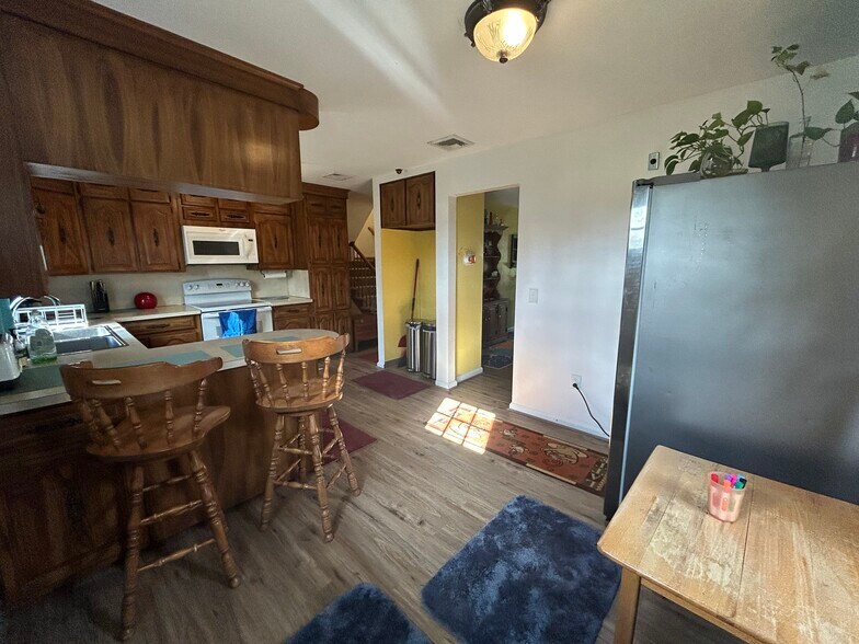 Building Photo - 226 South St