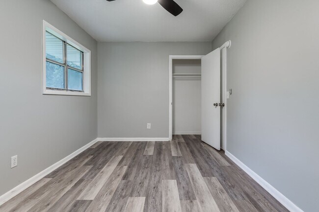 Building Photo - 2108 Leesburg Rd