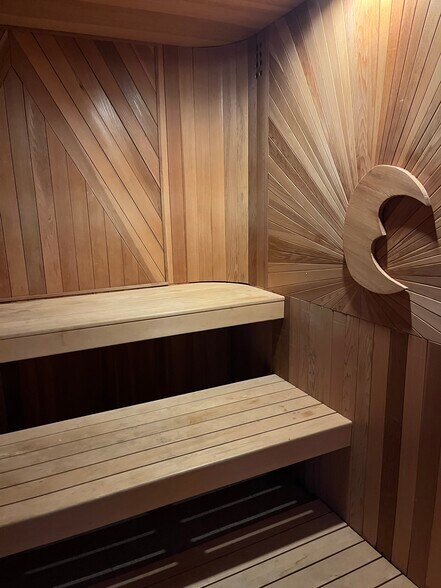 Exclusive dry sauna in rental unit - 101 Oak Springs Dr