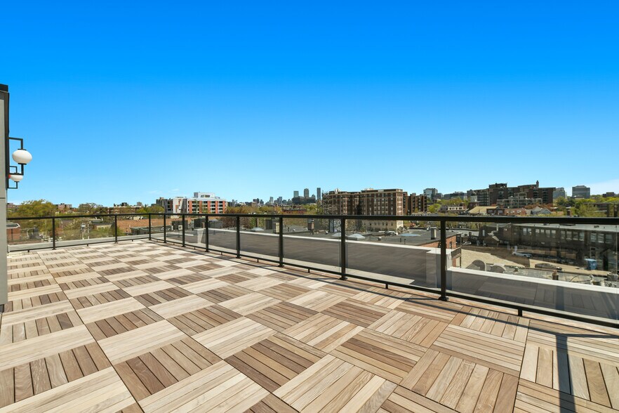 Building Photo - 14 Green St