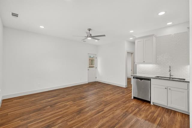 Building Photo - 502 E Kimball St