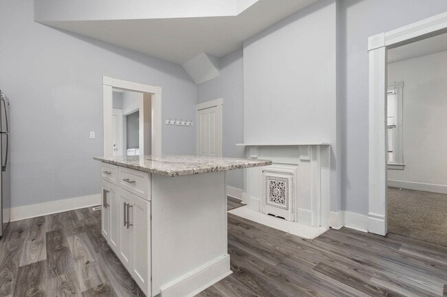 Building Photo - 1504 E Breckinridge St