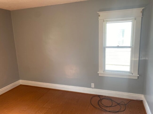 Building Photo - 126 Chamberlin Dr