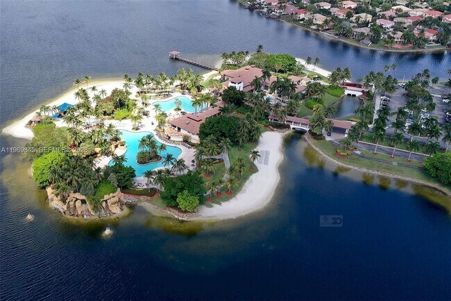 Building Photo - 10730 NW 66th St