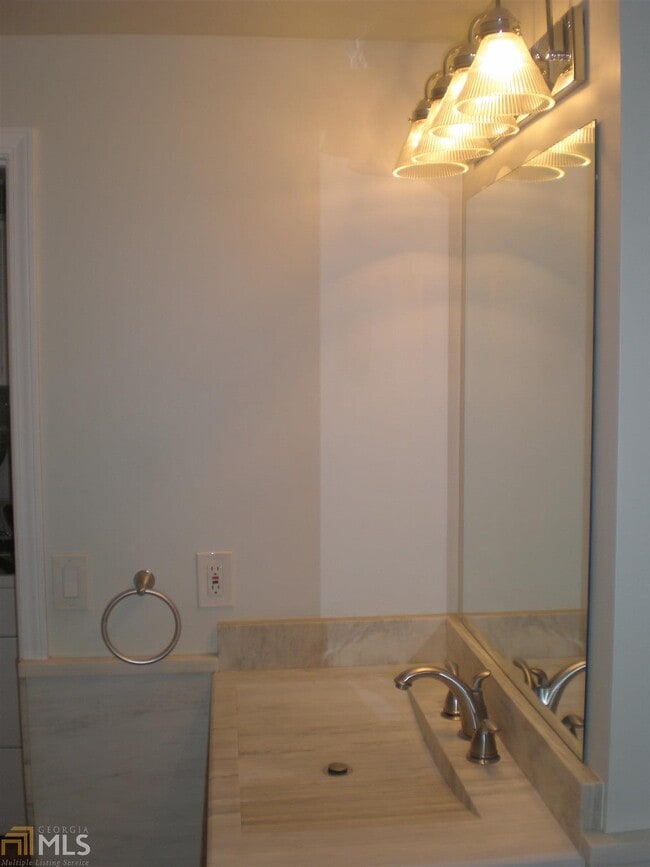 Building Photo - 1962 Spectrum Cir