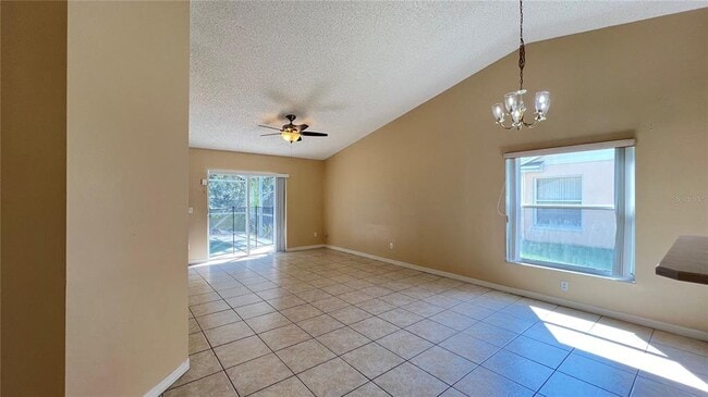 Building Photo - 1547 Oak Hill Trail
