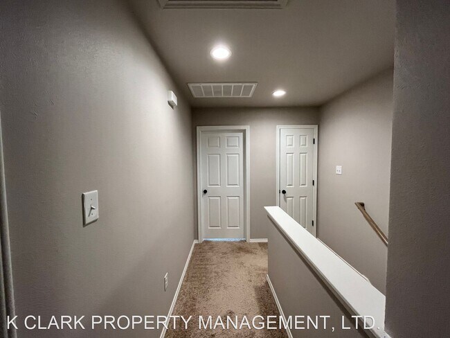 Building Photo - 3 br, 2.5 bath House - 4138 SWANS LANDING ...