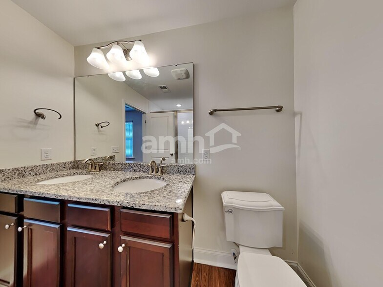 Building Photo - 508 West St