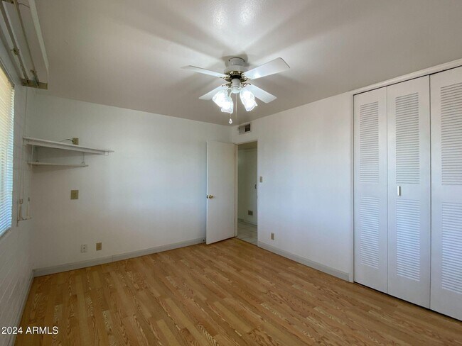 Building Photo - 10651 W Connecticut Ave