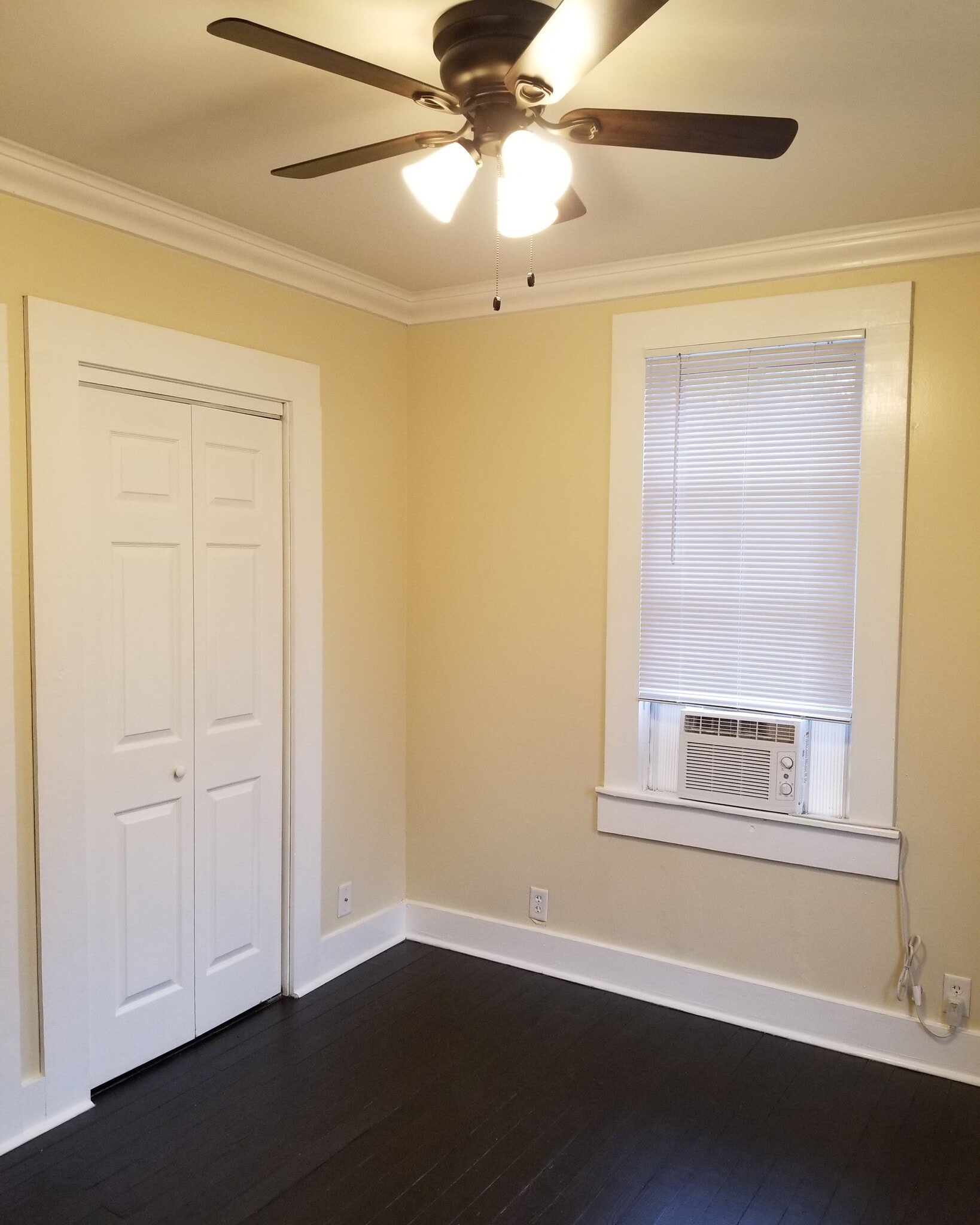 Master Bedroom - 240 Beauregard St