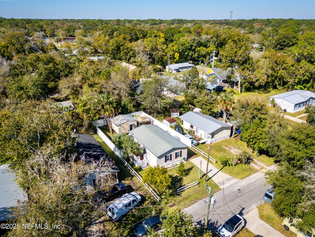 Building Photo - 501 Aiken St