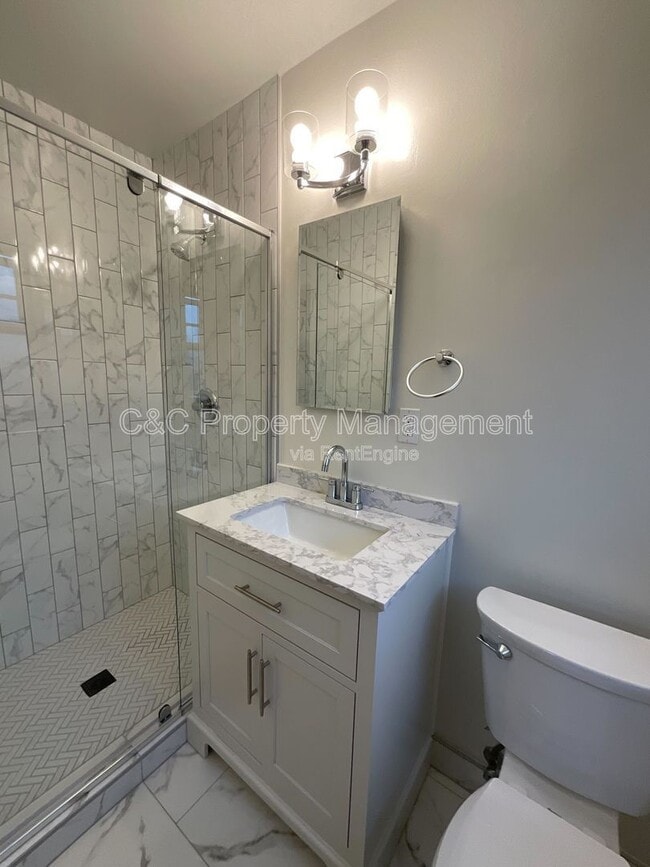 Building Photo - 7132 Bark Ln