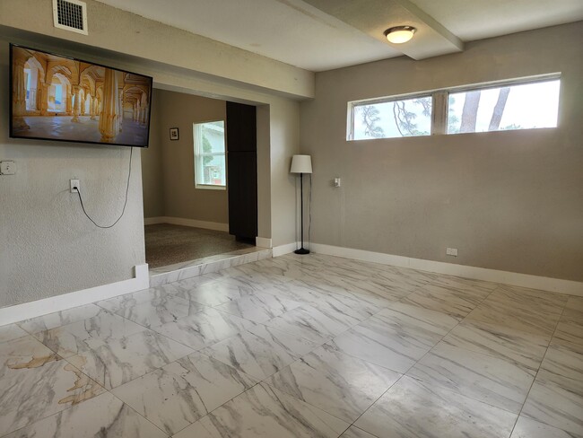 Building Photo - 4910 Ralls Dr