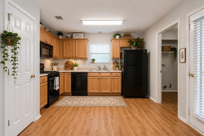 Building Photo - 1507 Davis Mountain Loop
