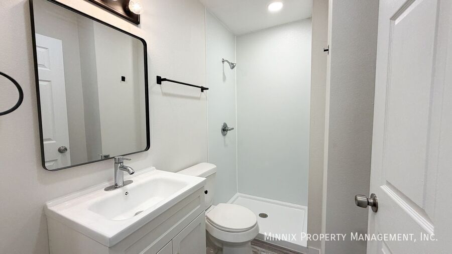 Building Photo - 5438 40th St