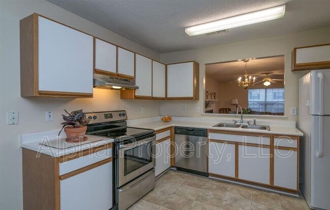 Building Photo - 107 Hammett Grove Ln