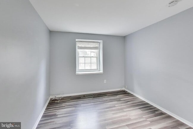 Building Photo - 5769 Yellowrose Ct